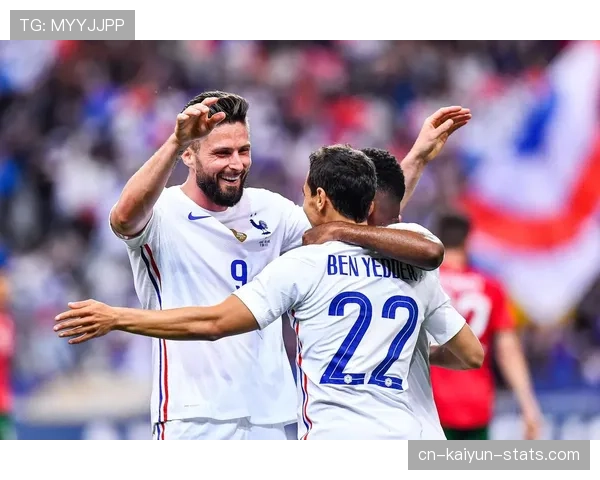 吉鲁与本泽马：支点中锋与内收型前锋的终结角色对比